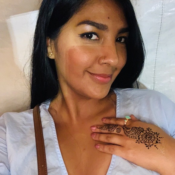 Meet your Posher, Cacaroline - Picture 1 of 1